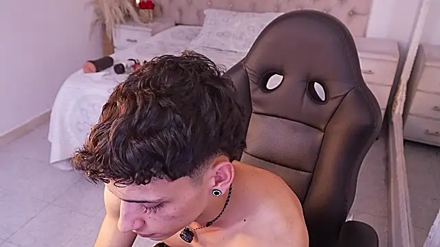 JhoanLeandro: онлайн-секс-чат