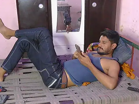 HotXKrish: απευθείας συνομιλία ΧΧΧ