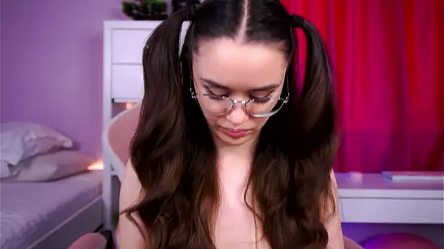 MistyReeds Chat XXX live