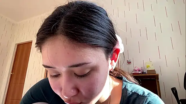 Chat XXX ao vivo de YourMiIa