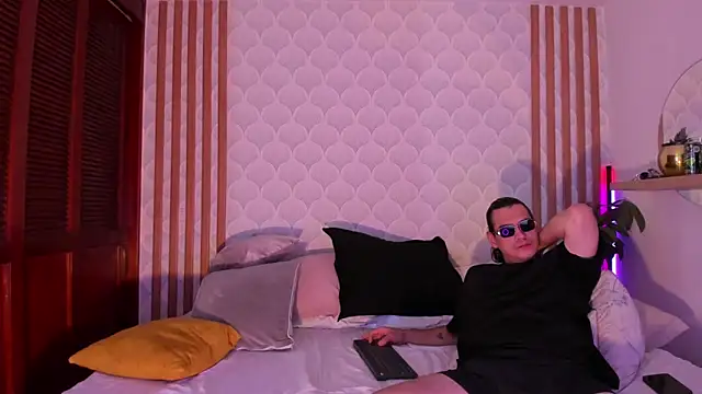 Cristian_blaze's Live XXX Chat