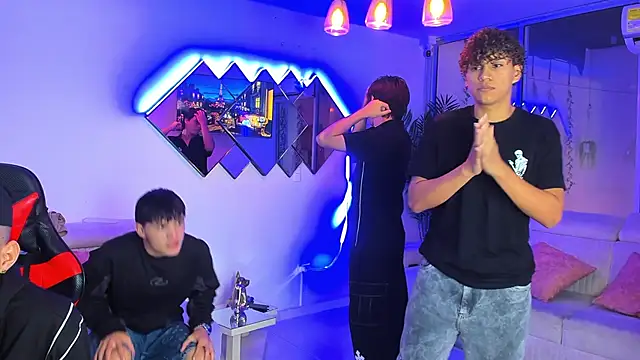 Chat +18 de Houseofwarrios ao vivo