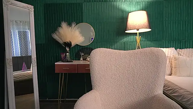 HaileyMoonn: онлайн-секс-чат