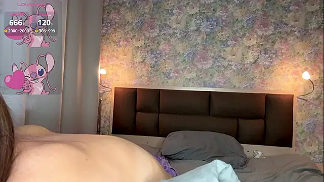 LoraDavi's Live XXX Chat