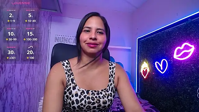 nicol_ross19のライブXXXチャット