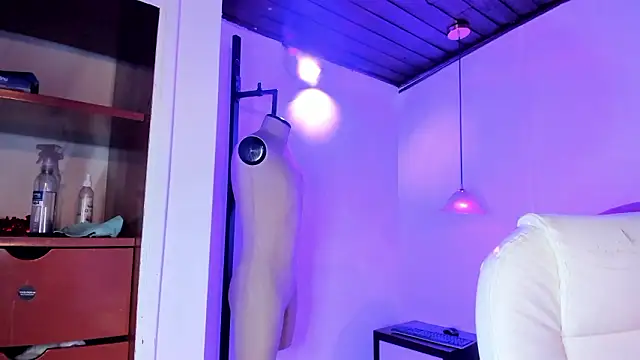 _ttaylor_のライブXXXチャット