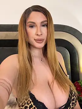 LucyBridgette Adlı Modelin Web Kamerası Şovu