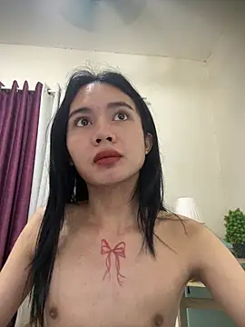 Chat +18 de devine_goddess ao vivo