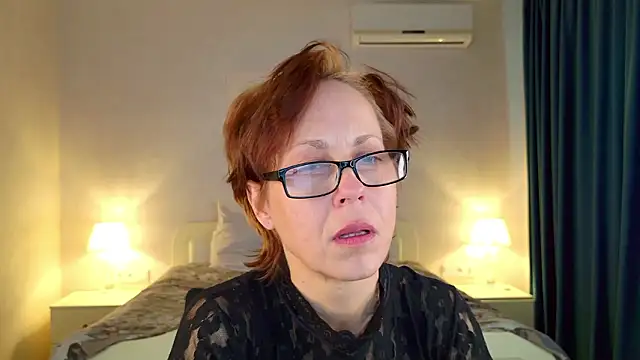 LioraWeiss 即時 XXX 聊天