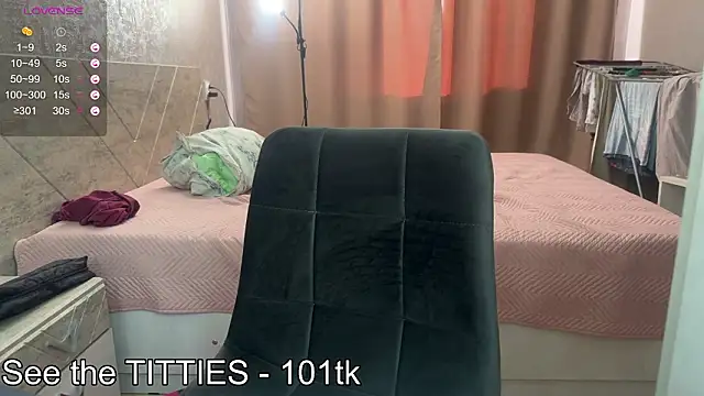 emily_is_here_ Chat XXX live