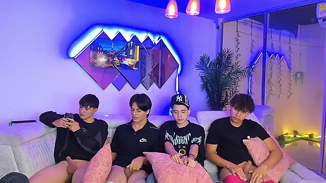 Houseofwarrios' Live XXX Chat