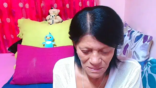 SLUTTYROXYn Live XXX chat