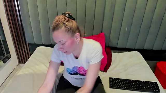 alaha_evans' Live XXX Chat