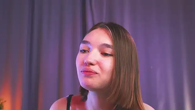 XXX chat uživo modela Leyla_crsh