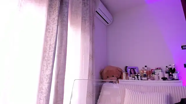 XXX chat uživo modela DakotaDaimon