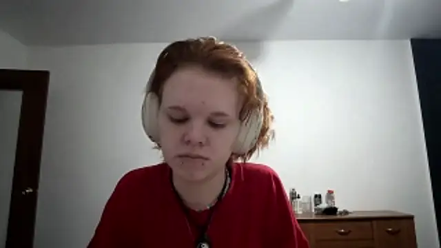 CurlaPettyBom's Live XXX Chat