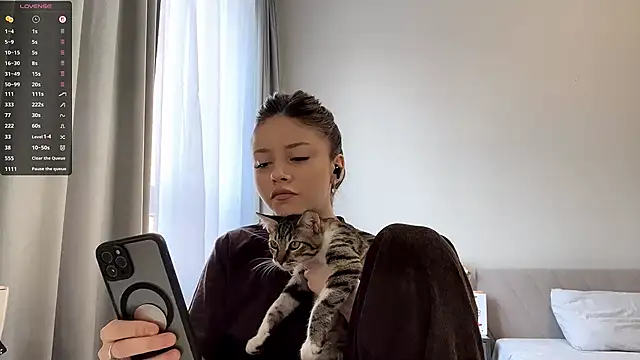 adelecloud Adlı Modelin Web Kamerası Şovu