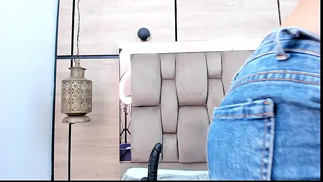 XXX chat uživo modela allice_green