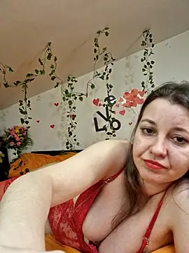 Онлайн чат XXX SweetMaddy888