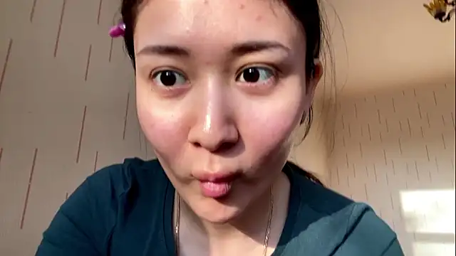 YourMiIa's Live XXX Chat