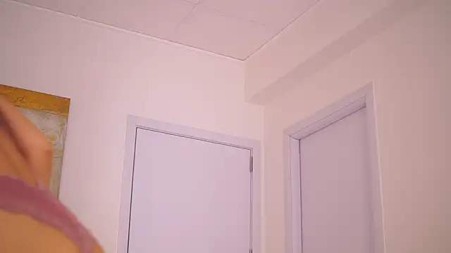 Aisha_Bee Chat XXX live