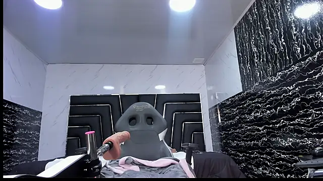 Ladyy_Scarlett's Live XXX Chat