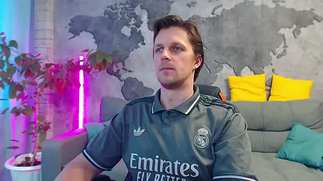 VikingChrisss Adlı Modelin Canlı XXX Sohbeti