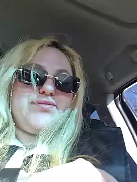 LianaJu Adlı Modelin Canlı XXX Sohbeti