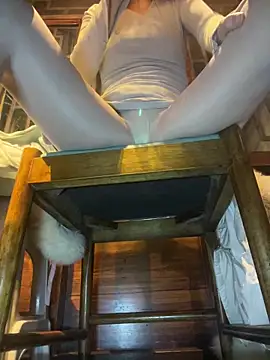 littleqiu 在線直播表演