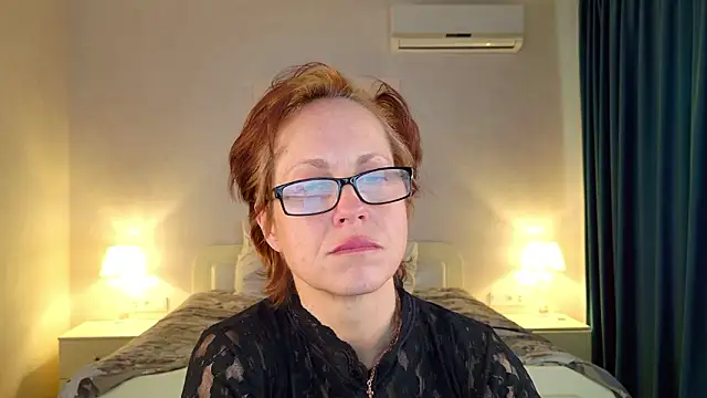 Chat +18 de LioraWeiss ao vivo