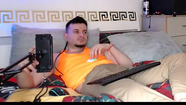 Czat XXX na żywo – FuckToyBoy69