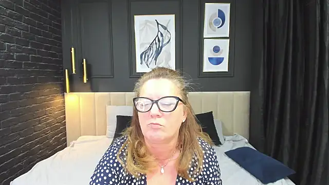 LeaPure 现场XXX聊天