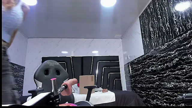 Ladyy_Scarlett Live XXX-Chat