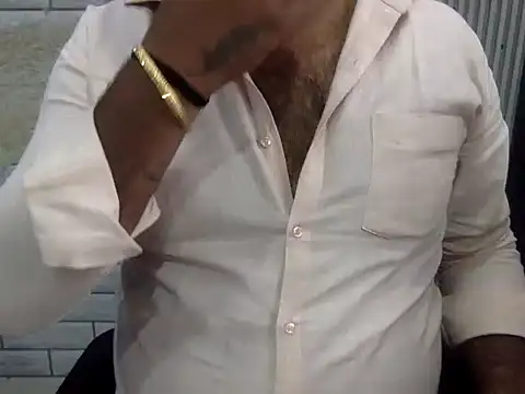 hairy_boy6inch Chat XXX in diretta