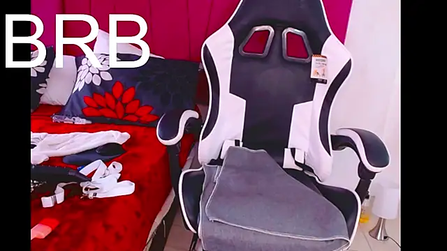 Show modela pipe_hot04 na web-kameri