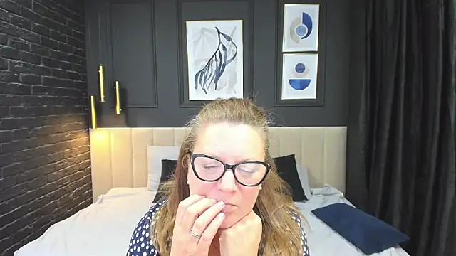 Show modela LeaPure na web-kameri