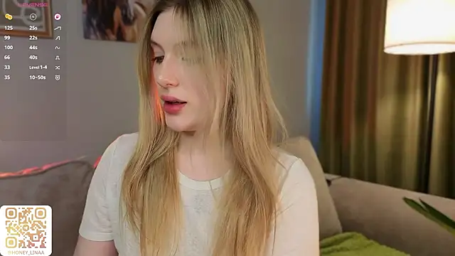 honey_kors' Live XXX Chat