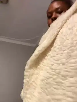 Dellah27のライブXXXチャット