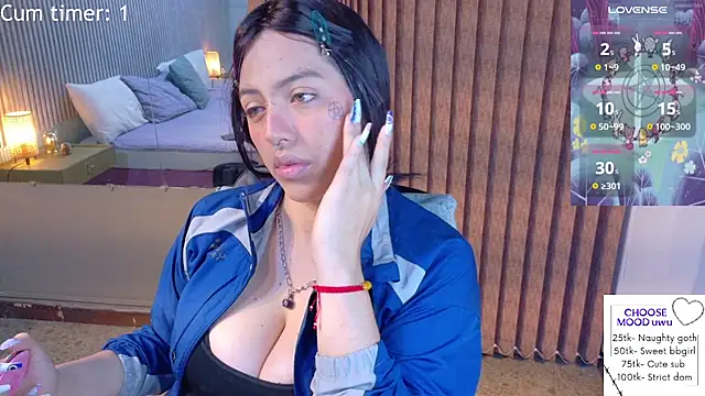 Chat +18 de Eli666uwu ao vivo