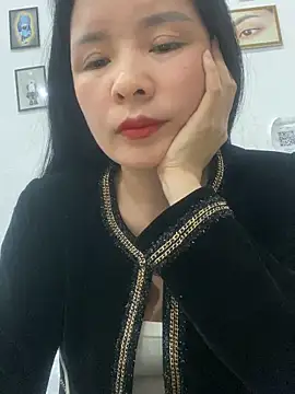 Ivy_Trix2 在線直播表演