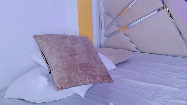 KiimBrooks' Live XXX Chat