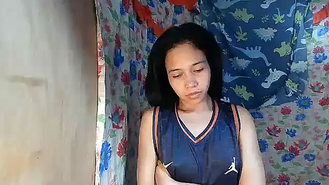 Chatroom XXX en direct de PinaySkinnyGirl