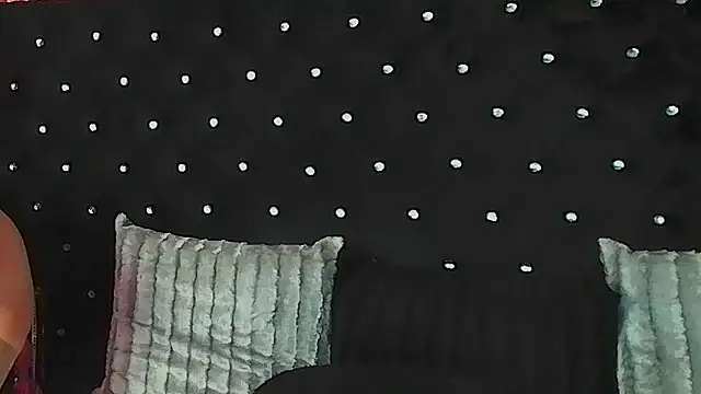 InannaStarのライブXXXチャット