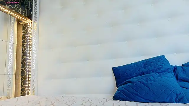 karissia: онлайн-секс-чат