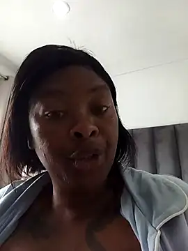 CuteHoney92's Live XXX Chat