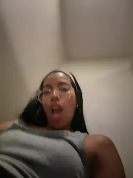 SheenaBrooken Live XXX chat