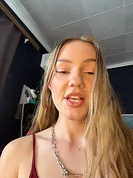 MilaMoone Live XXX-chat