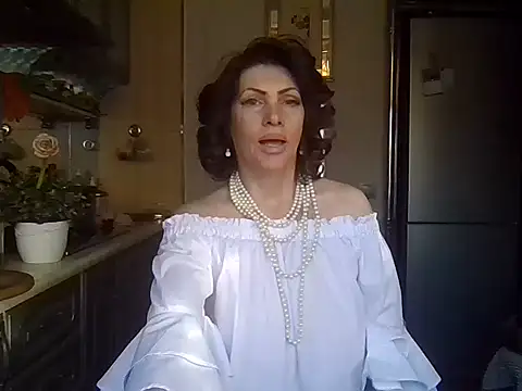 Baby-Matilda 现场XXX聊天