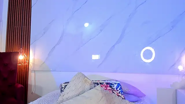 Marie_Castelzc: онлайн-секс-чат