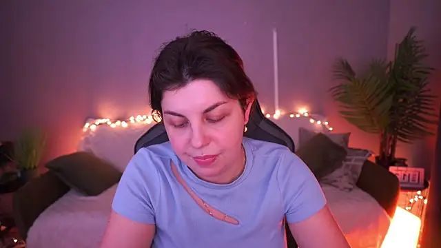 MirandaWong's Live XXX Chat